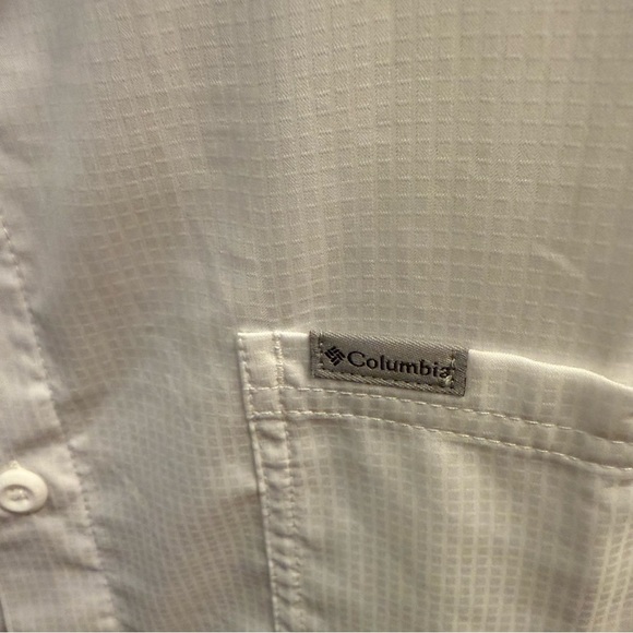 Columbia men’s red eagle lake short sleeve button up shirt, white size XXL - Picture 4 of 5